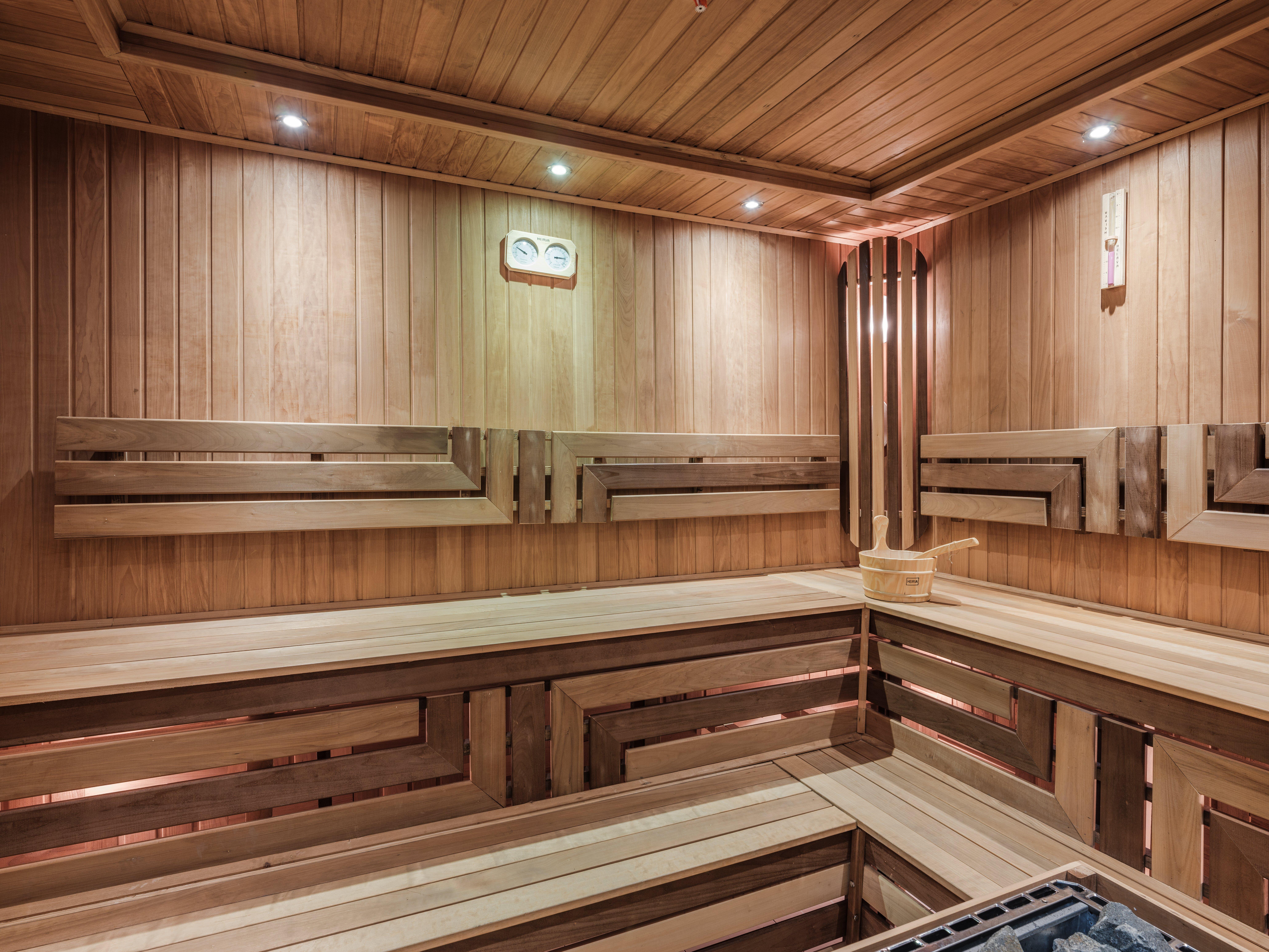 Hotel Intercontinental Baku By Ihg Extérieur photo Sauna