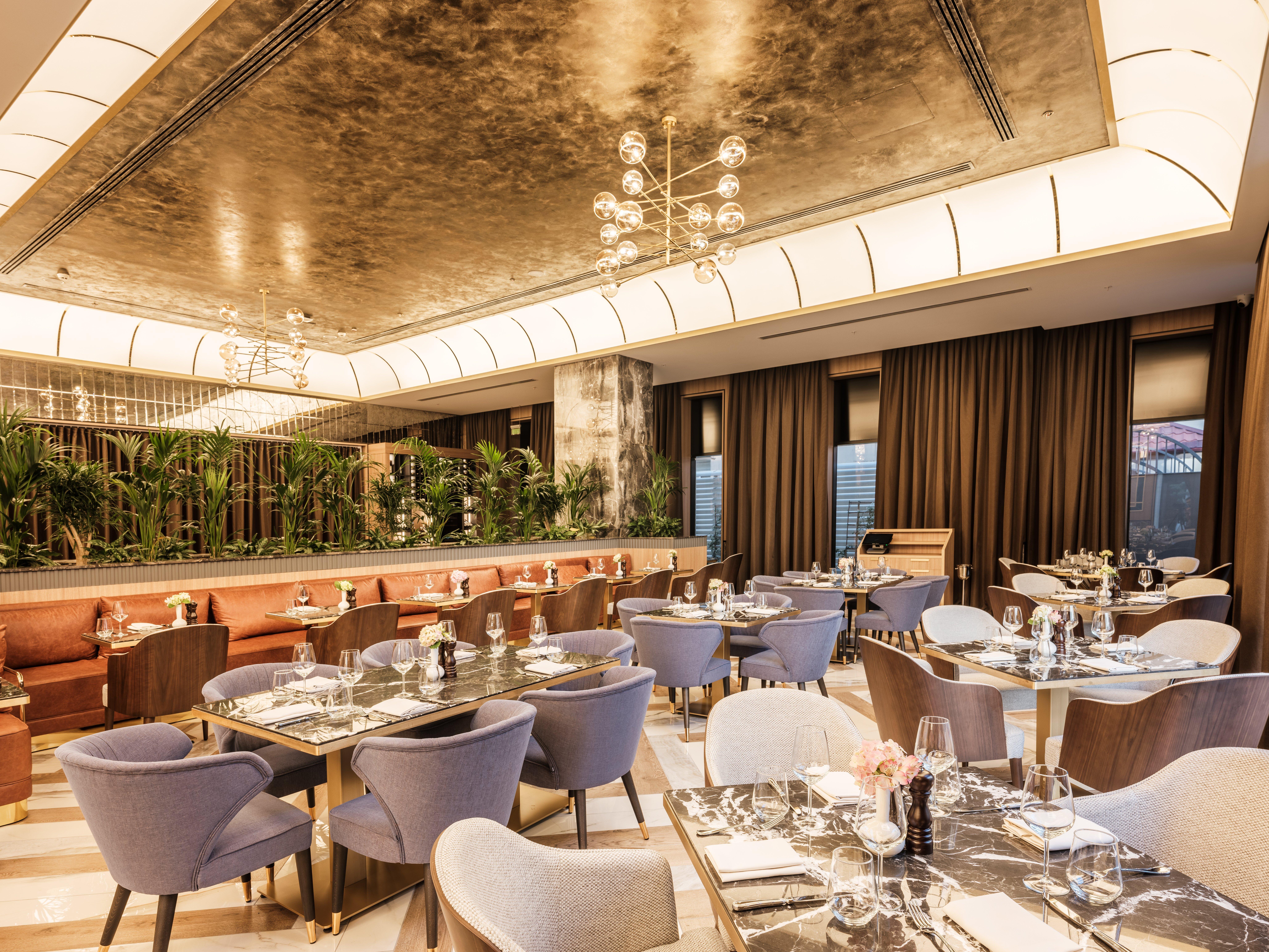 Hotel Intercontinental Baku By Ihg Extérieur photo The interior of the restaurant