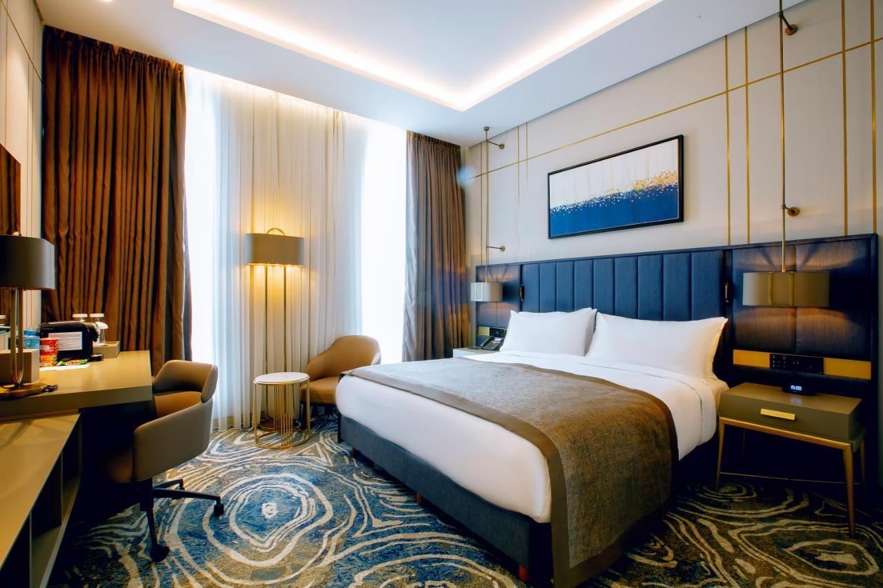 Hotel Intercontinental Baku By Ihg Extérieur photo Deluxe room