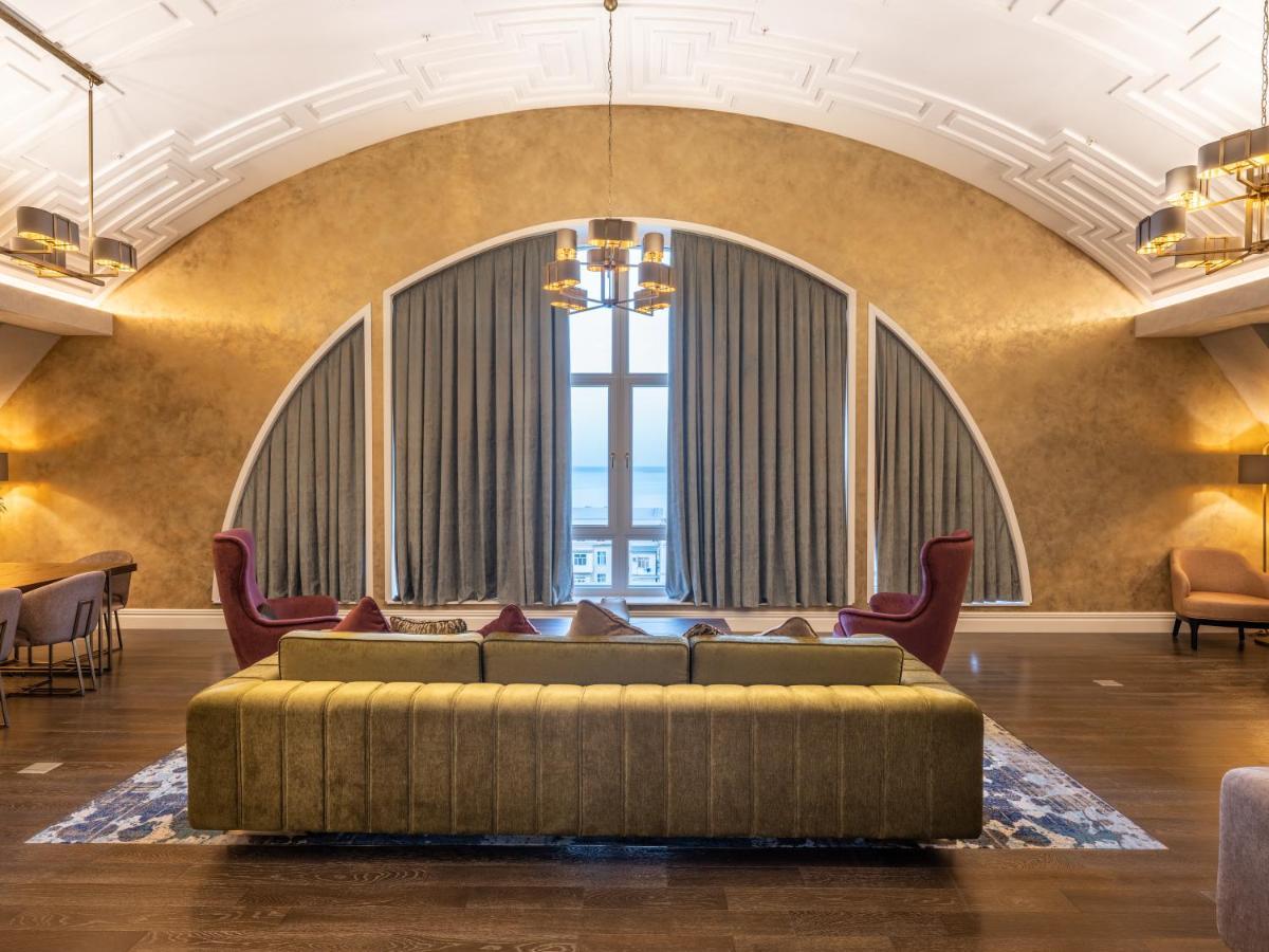 Hotel Intercontinental Baku By Ihg Extérieur photo
