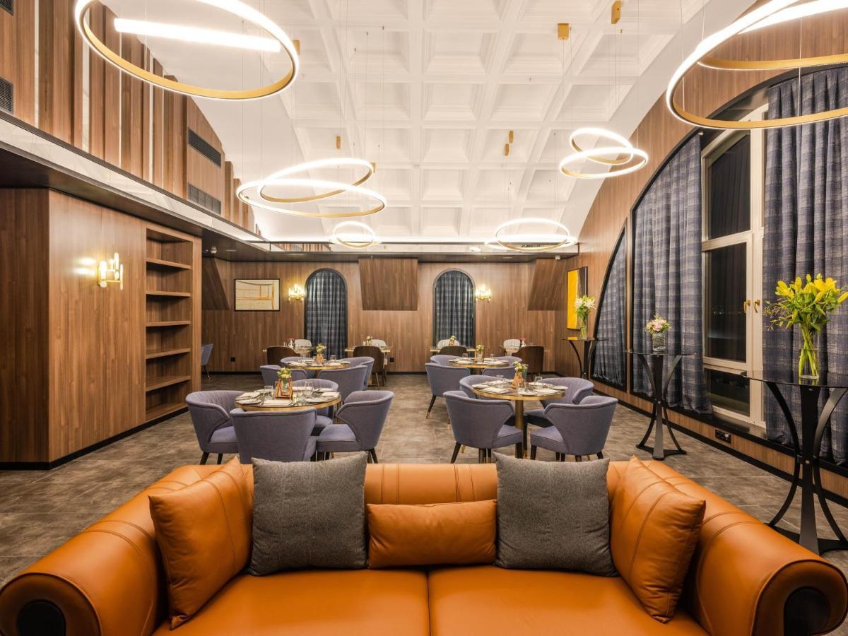 Hotel Intercontinental Baku By Ihg Extérieur photo The interior of the restaurant