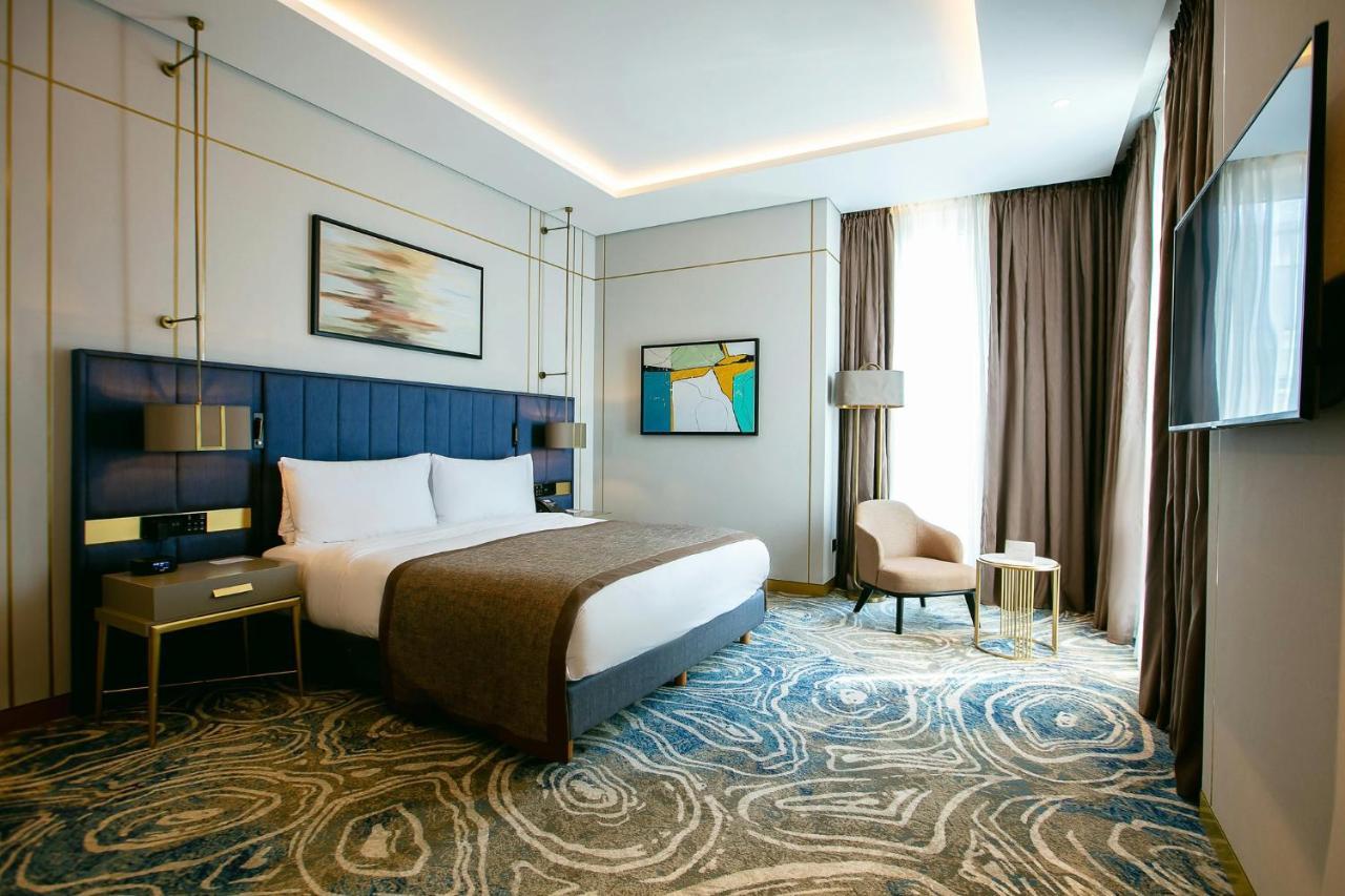 Hotel Intercontinental Baku By Ihg Extérieur photo Deluxe room