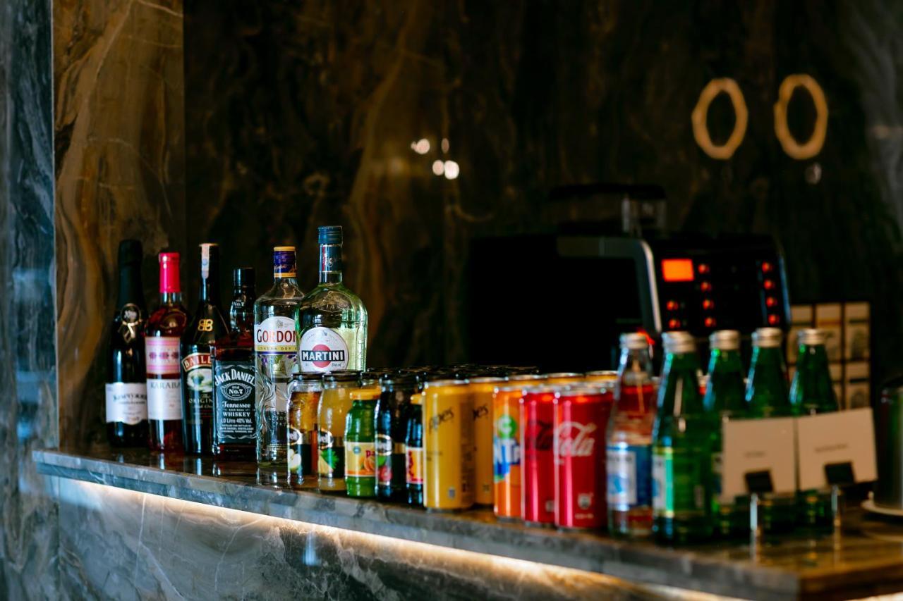 Hotel Intercontinental Baku By Ihg Extérieur photo A selection of non-alcoholic drinks