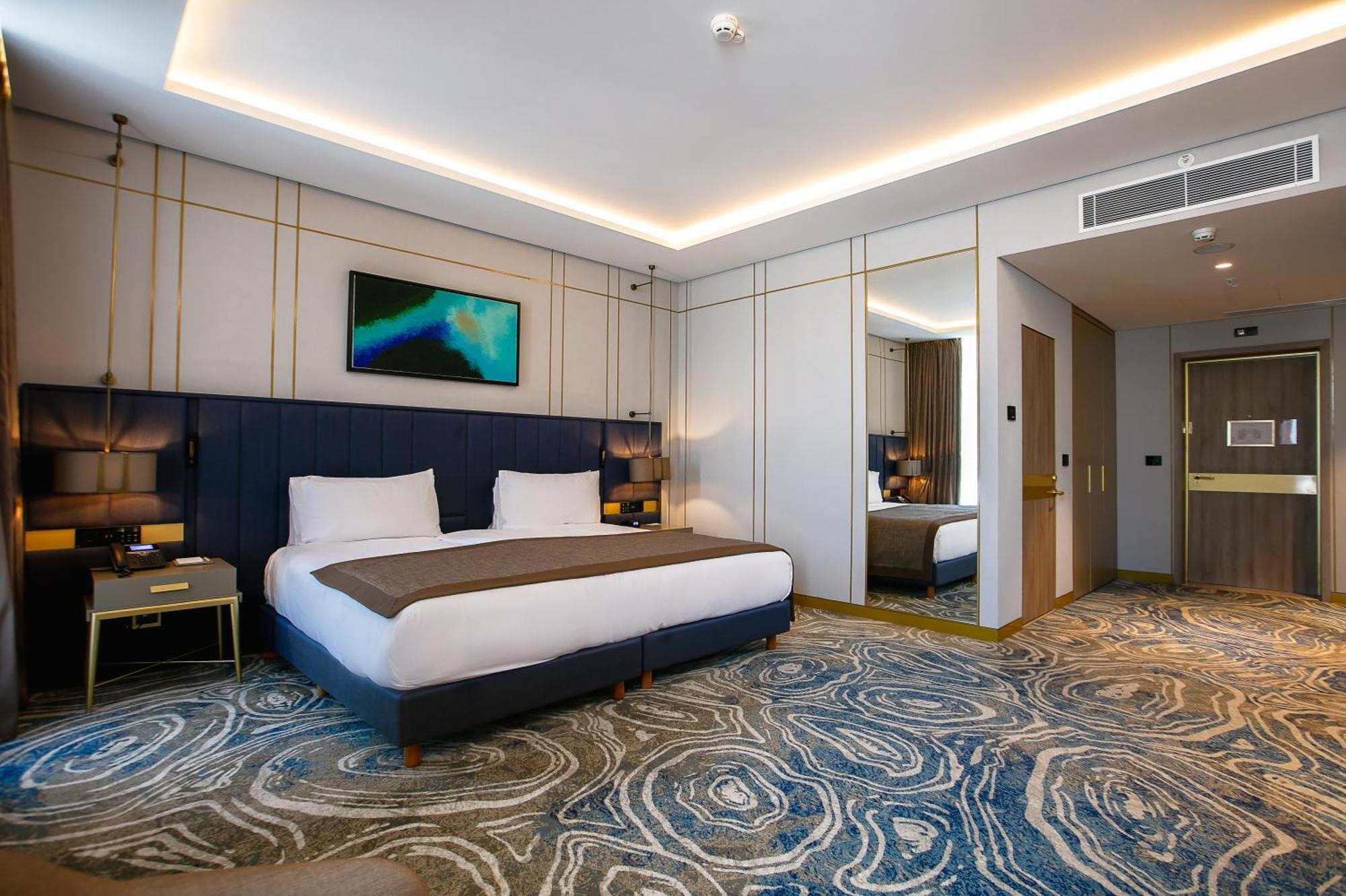Hotel Intercontinental Baku By Ihg Extérieur photo Deluxe Room