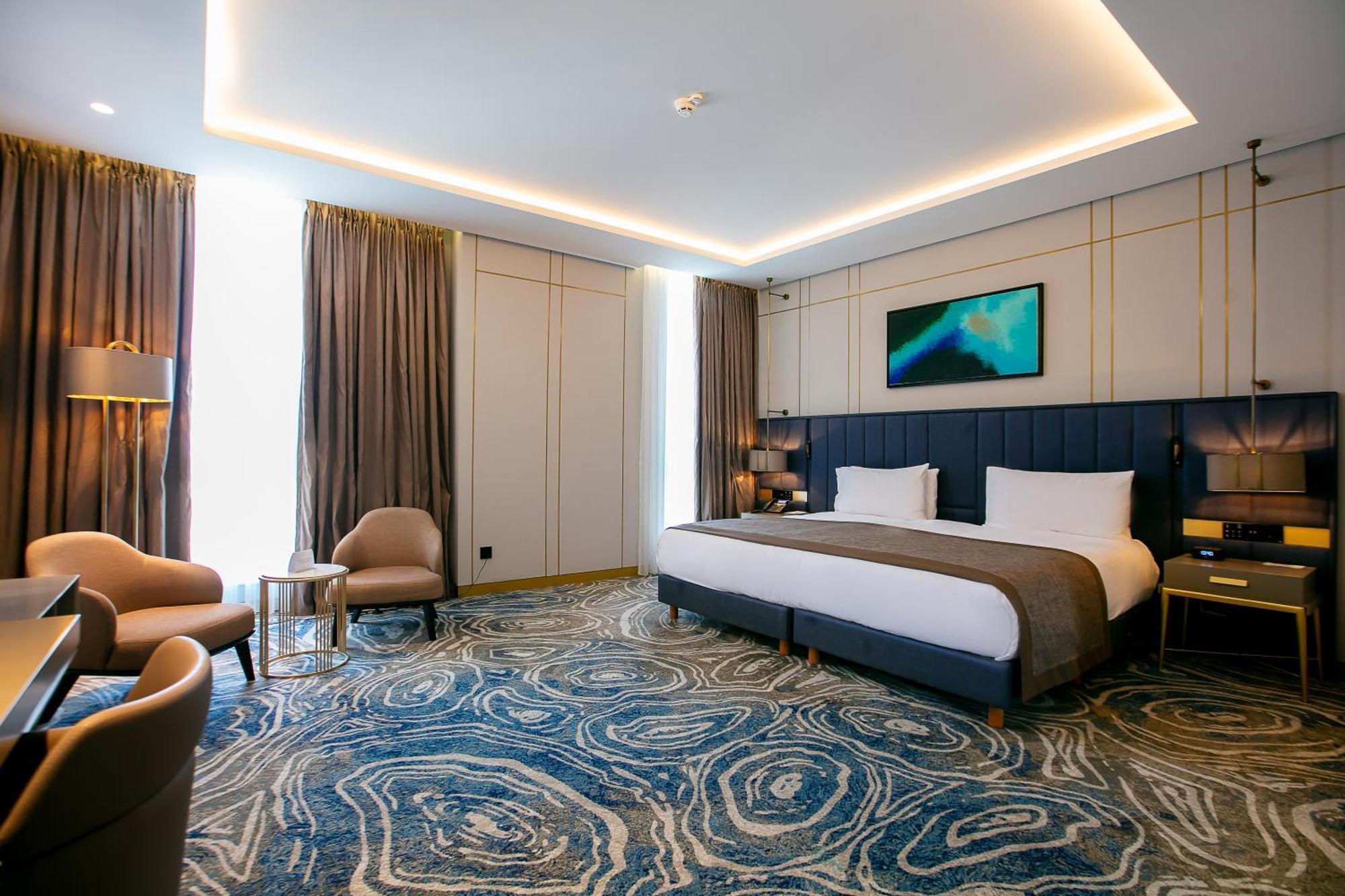 Hotel Intercontinental Baku By Ihg Extérieur photo