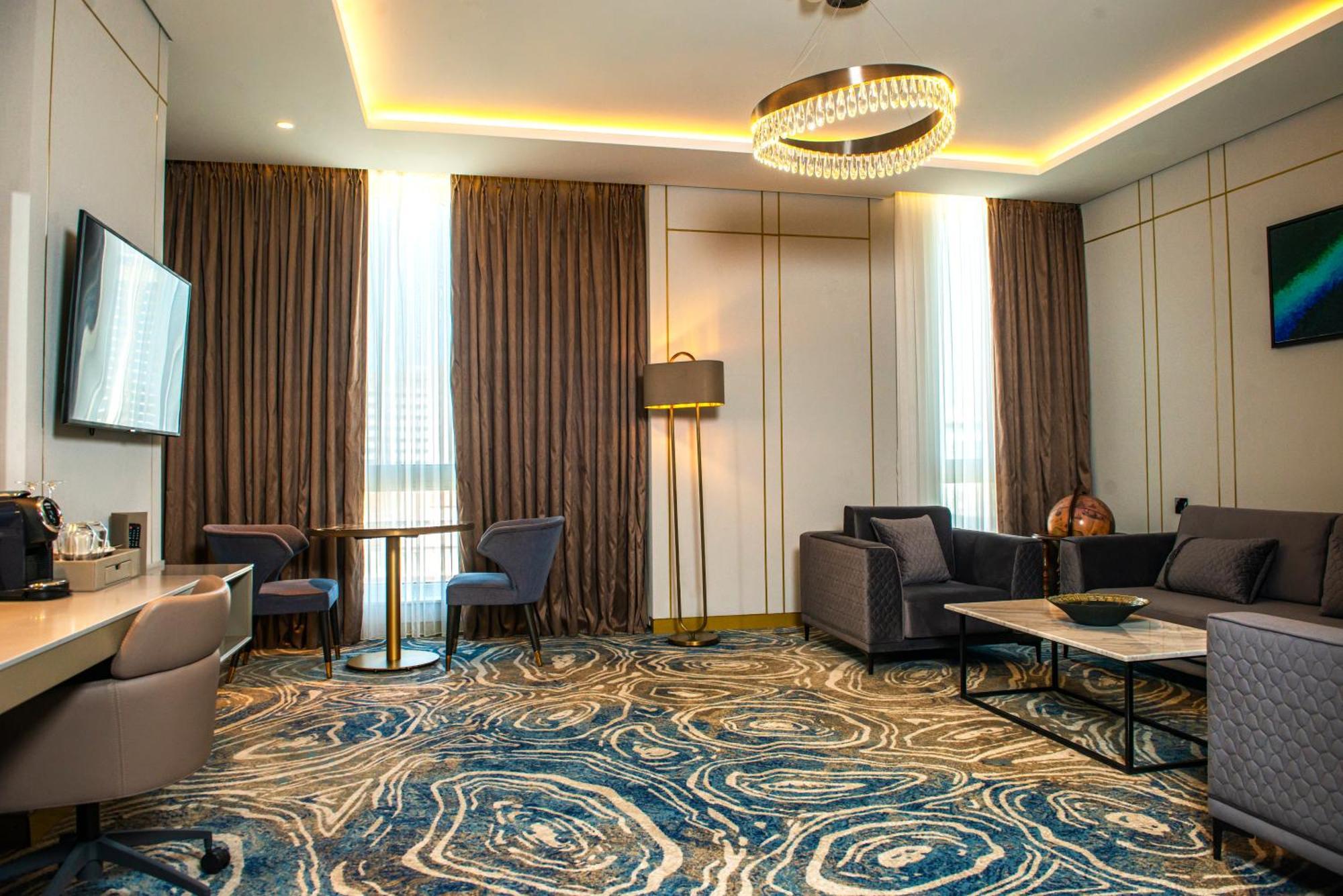Hotel Intercontinental Baku By Ihg Extérieur photo Suite room at the hotel